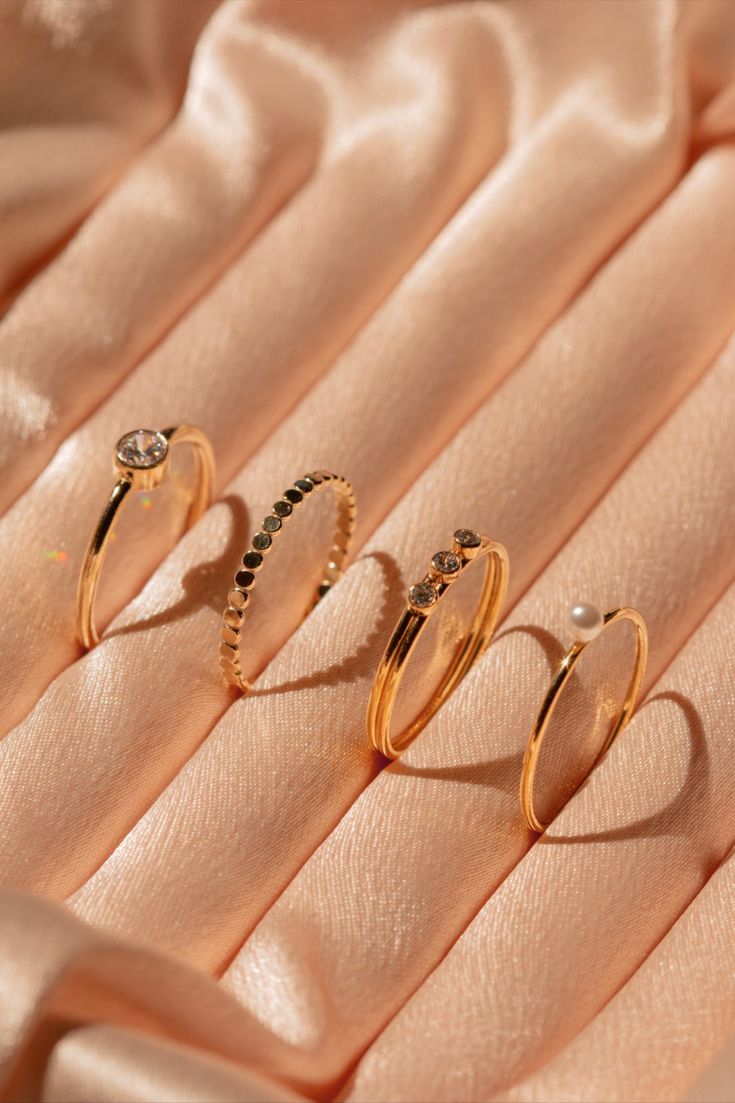 4 Piece Gold Minimalistic Rings