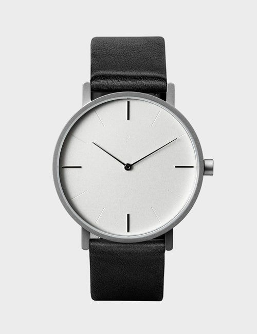 Bead Blasted 316L Stainless SteelMovement: Japanese QuartzDial