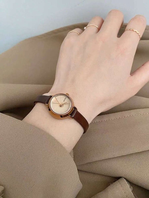 Simple Dial And Vintage Leather Strap, High-End Quartz Watch