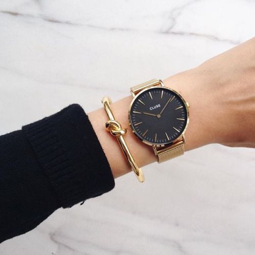 Spade Sailor's Knot Hinge Bangle